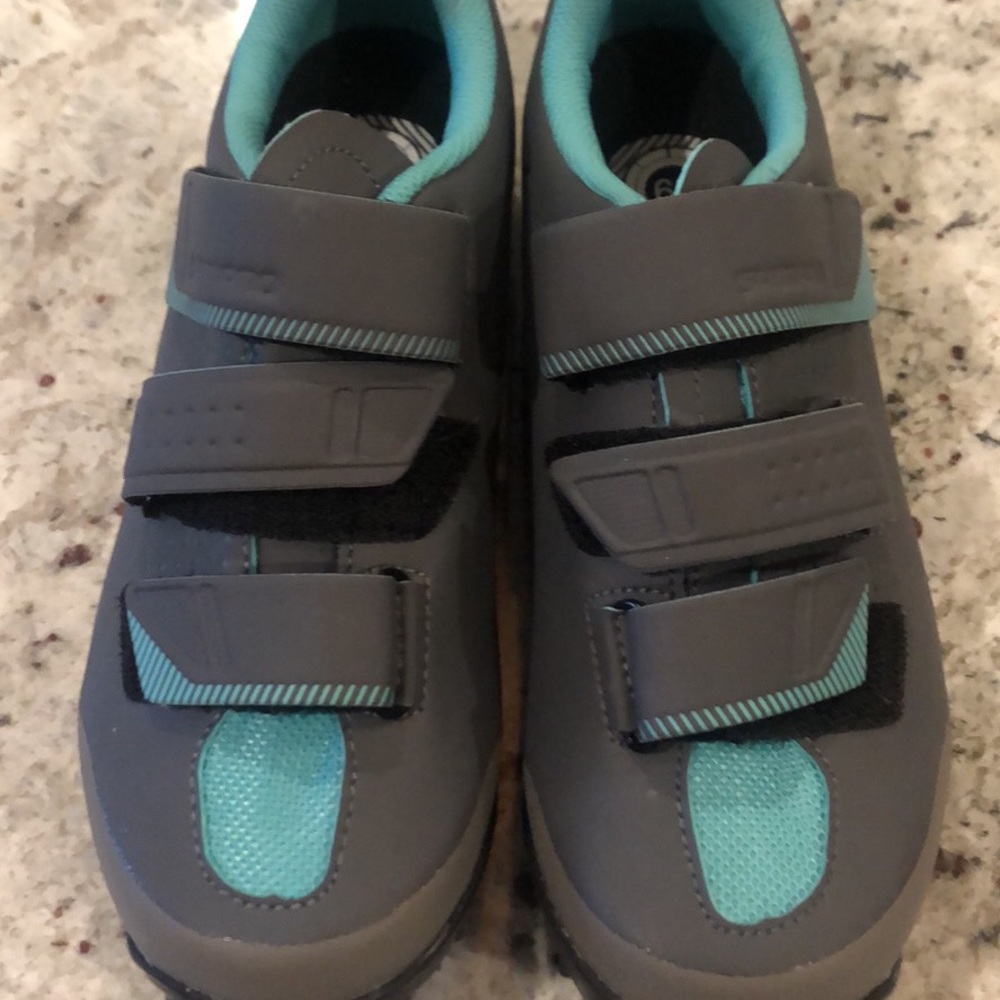 Shimano Size 7 Women’s Spin Shoes